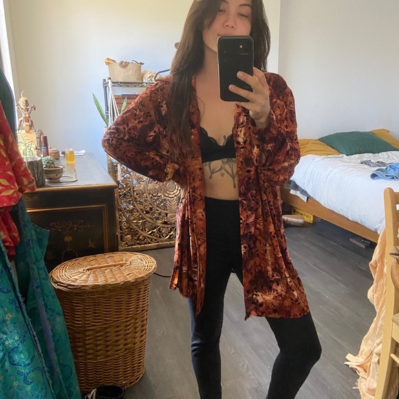 SOLD 🤘🎉 - Picture 4 of 9